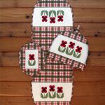 FLOWER TEA COZY, OVAL TRIVET & RUNNER PATTERN