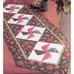 TWIRLY BIRD TABLERUNNER QUILT PATTERN