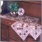 FAT QUARTER TABLE RUNNER