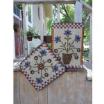 Bloomin' Days Table Topper/Wall Hanging Pattern