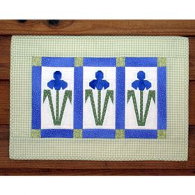 IRIS WALL QUILT PATTERN